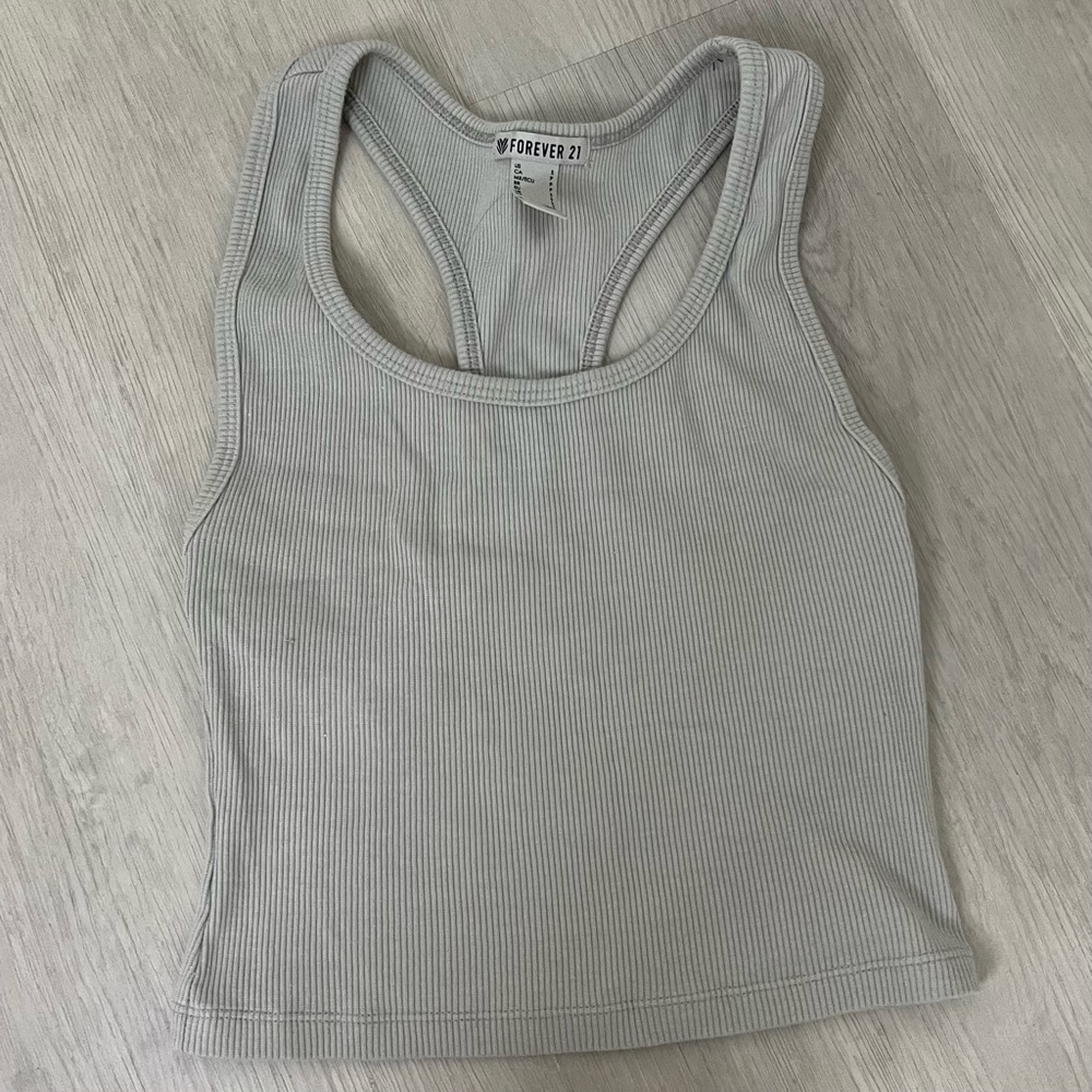 pretty crop top